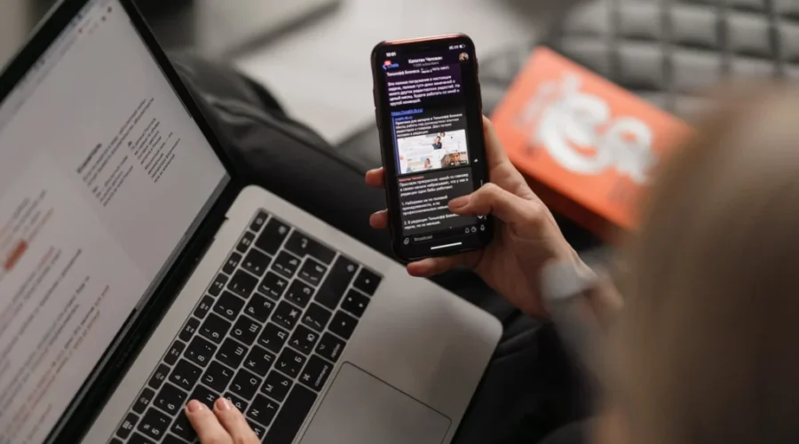 Finding Internet and cellphone services availability across Canada