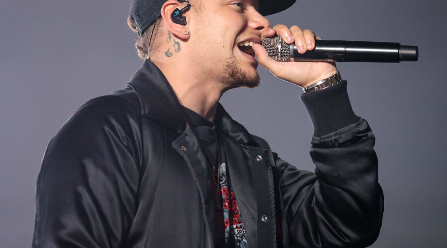 Story behind the Song: Kane Brown (Woman)