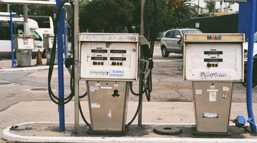Gas prices continue downward trend in New Brunswick